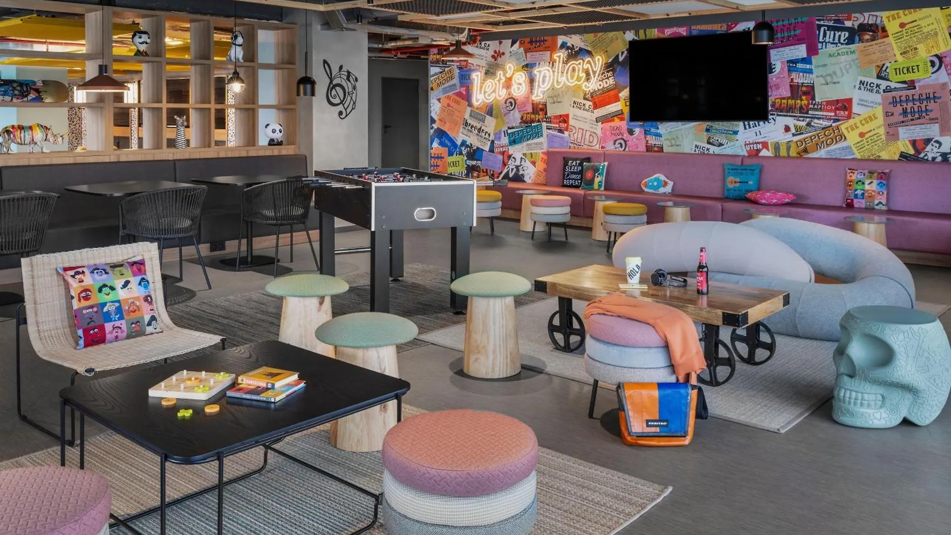 Moxy Barcelona Hotel