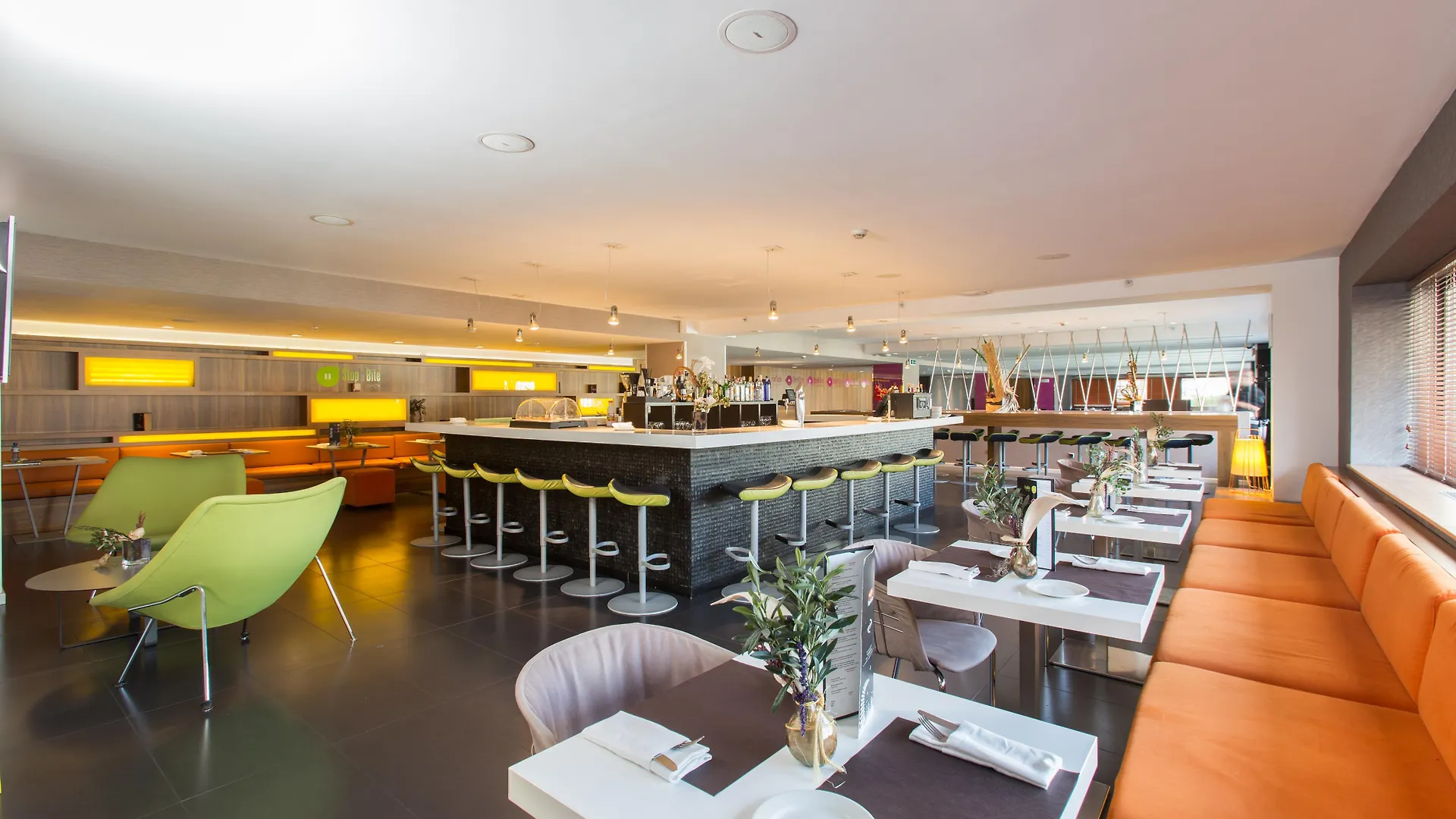 ****  Moxy Barcelona Hotell Spanien