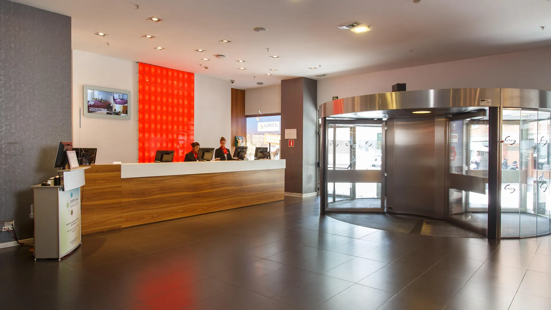 Moxy Barcelona Hotel