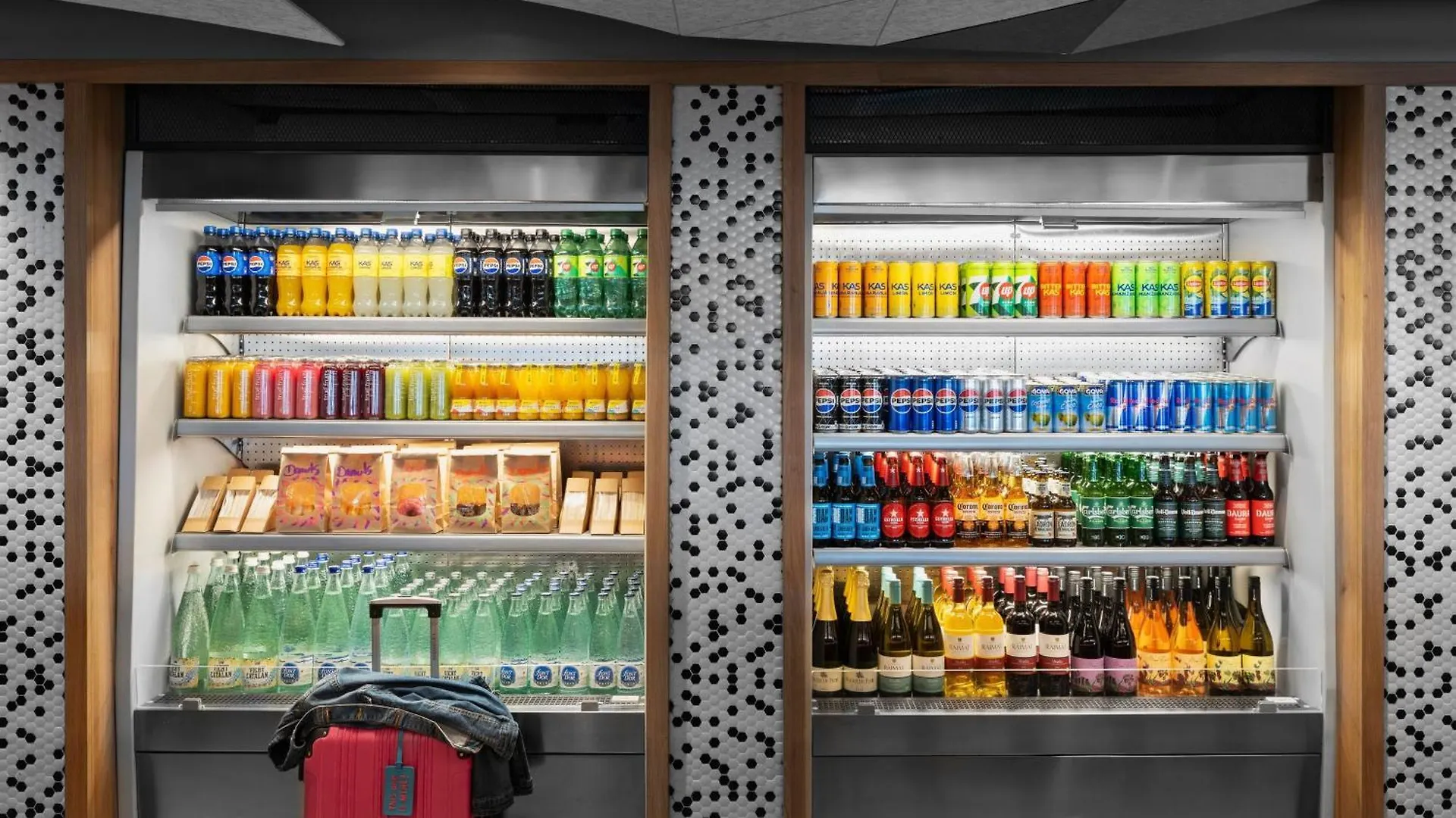 Moxy Barcelona Hotell