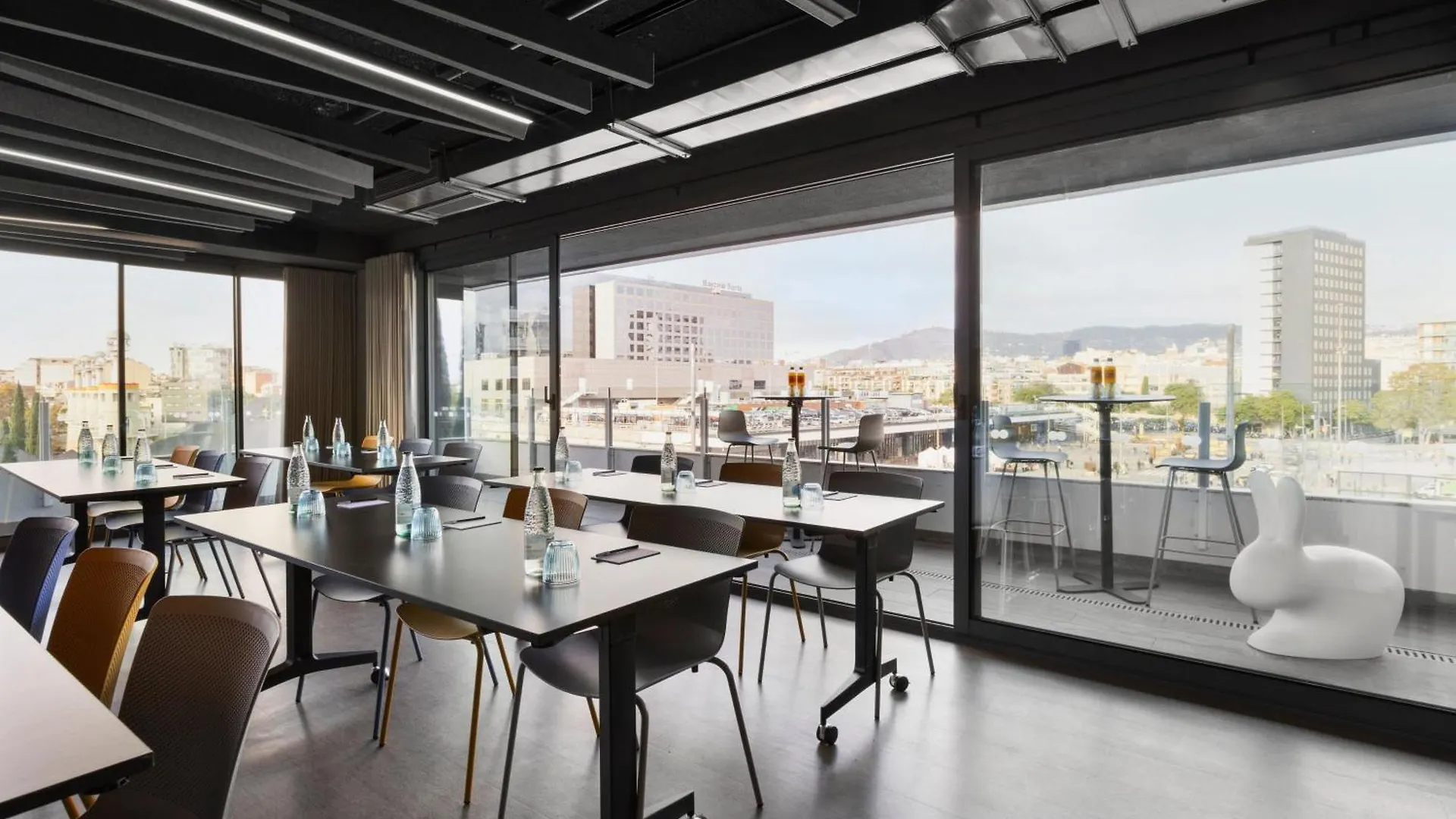 Moxy Barcelona Hotell 4*,  Spanien