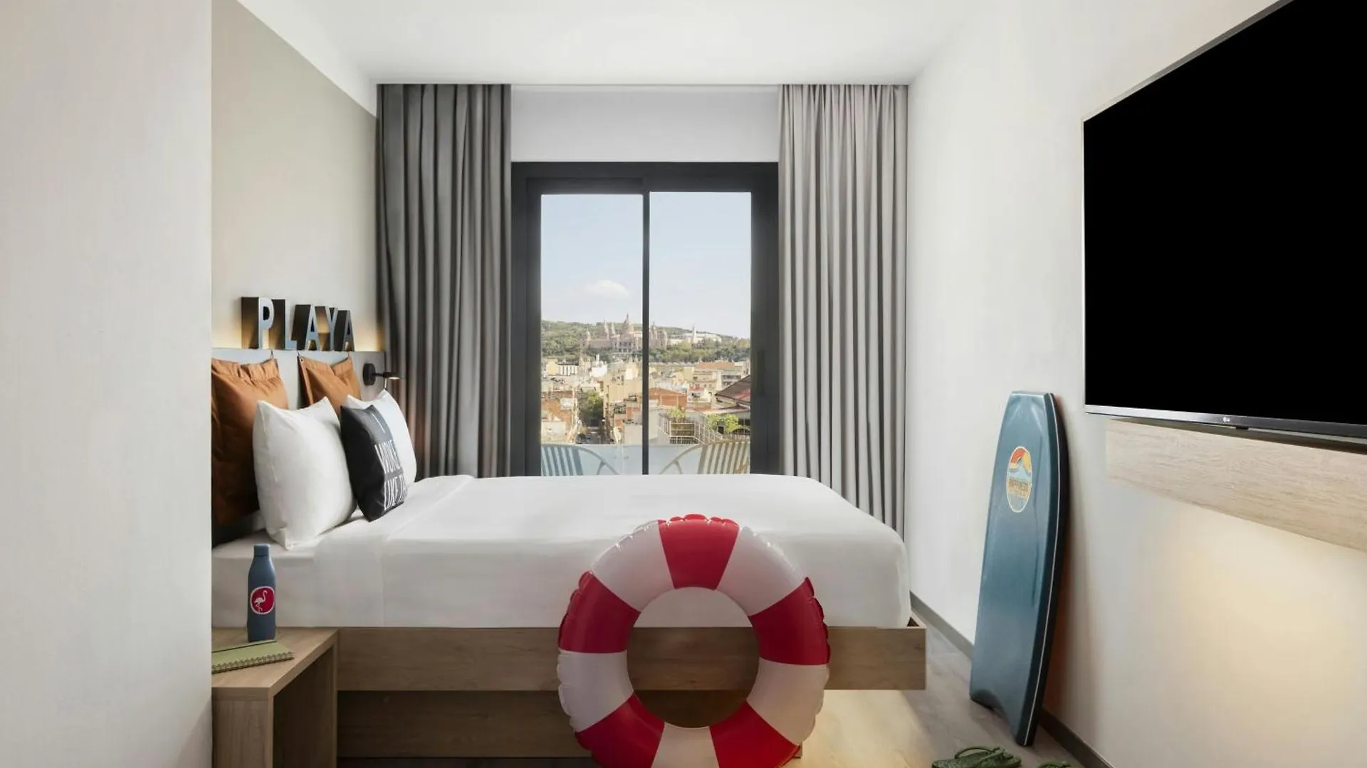 Moxy Barcelona Hotell